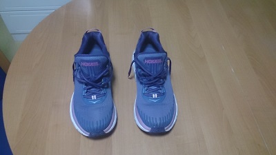 1-hoka one clifton 5.jpg