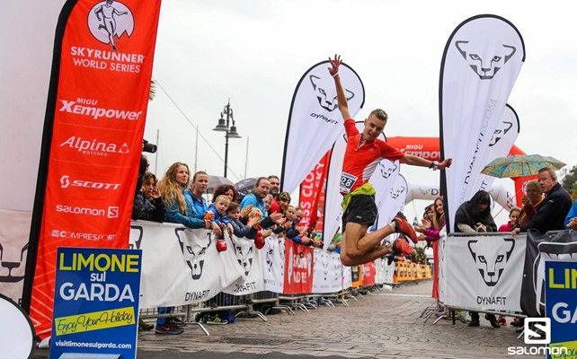 Eden od vrhuncev letošnje sezone. Moj krstni nastop na 27-kilometrov dolgem Skyrace-u v Limone sul Gardi. Malo je manjkalo do stopničk. Veselje ob prihodu v cilj pa kljub temu nepopisno. Foto: Martina Valmassoi.