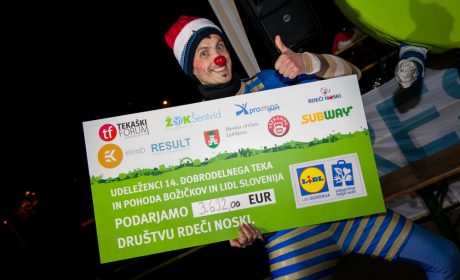 Skoraj 600 Božičkov se nas je nabralo v Tivoliju